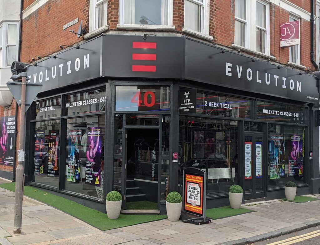 aluminium-composite-sign-trays-window-graphics.jpg in London